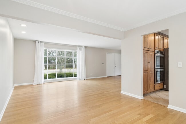 Photo - 10 Fairview Ave