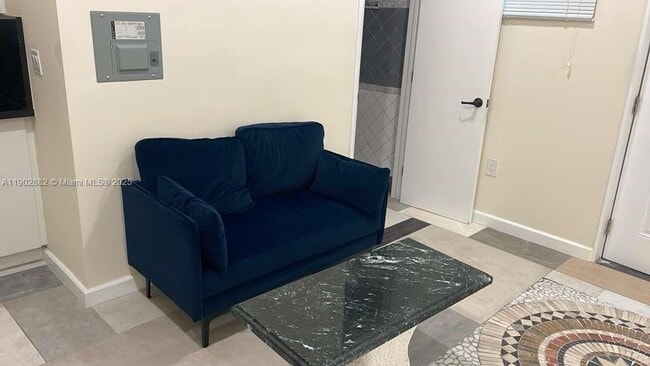 Photo - 1150 Normandy Dr Unidad 102