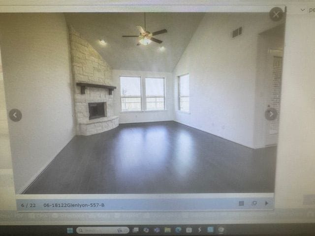 Photo - 18122 Glenlyon Dr