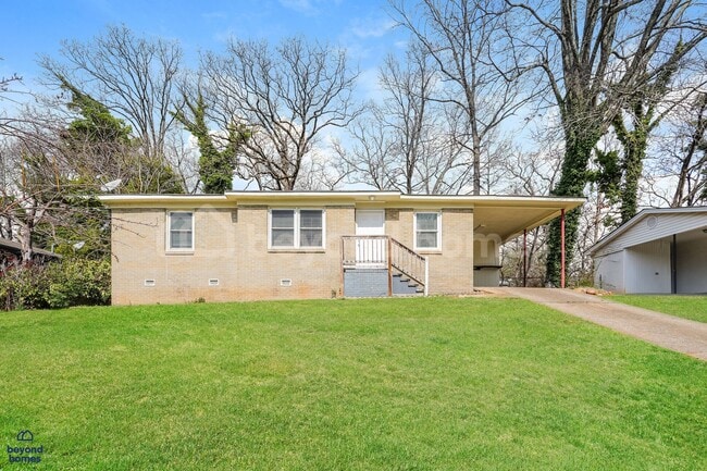 Building Photo - Professionally Renovated Brick Ranch with Designer Kitchen - Ready to Move-In!