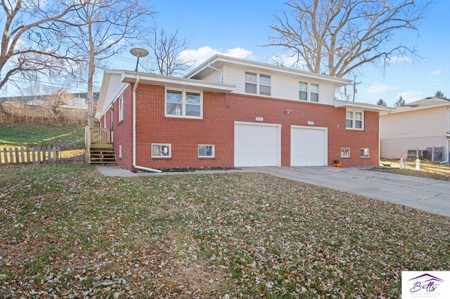 Building Photo - 9317-9319 OHIO Unit 9317 Rental