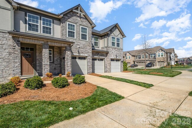 Photo - 9320 Glenburn Ln