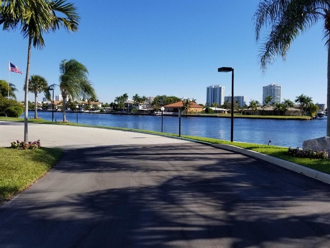 Photo - 6207 Bay Club Dr Unit 1