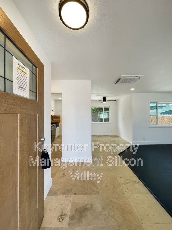 Photo - 403 Heath St