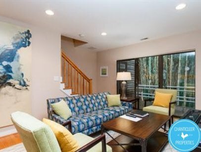 Photo - 130 E Longview St
