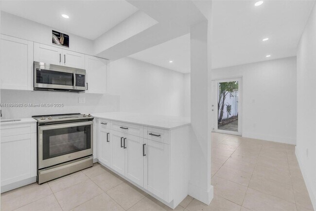 Photo - 508 NW 11th St