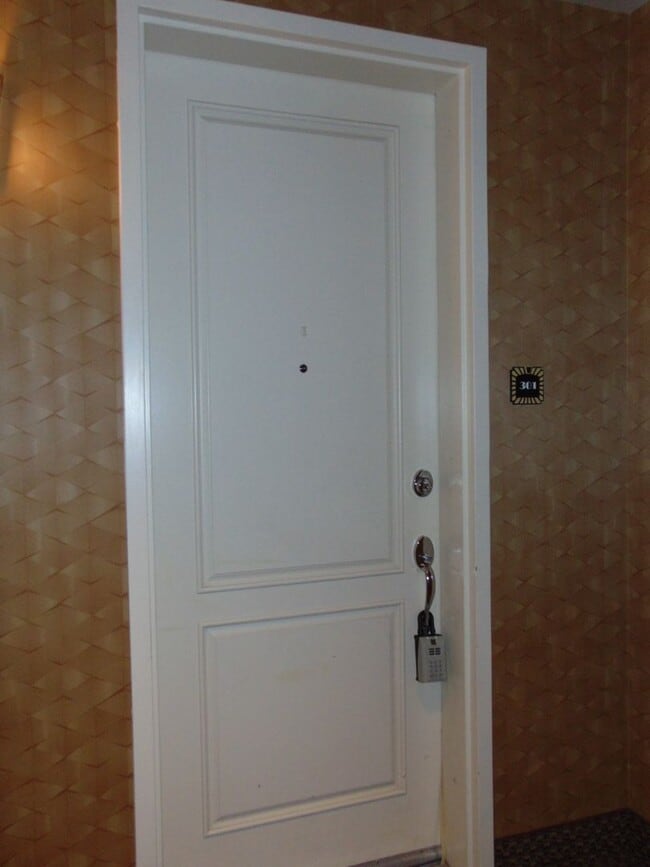 Photo - Manhattan Mid Rise Condo-Tile and Laminate-No Carpet