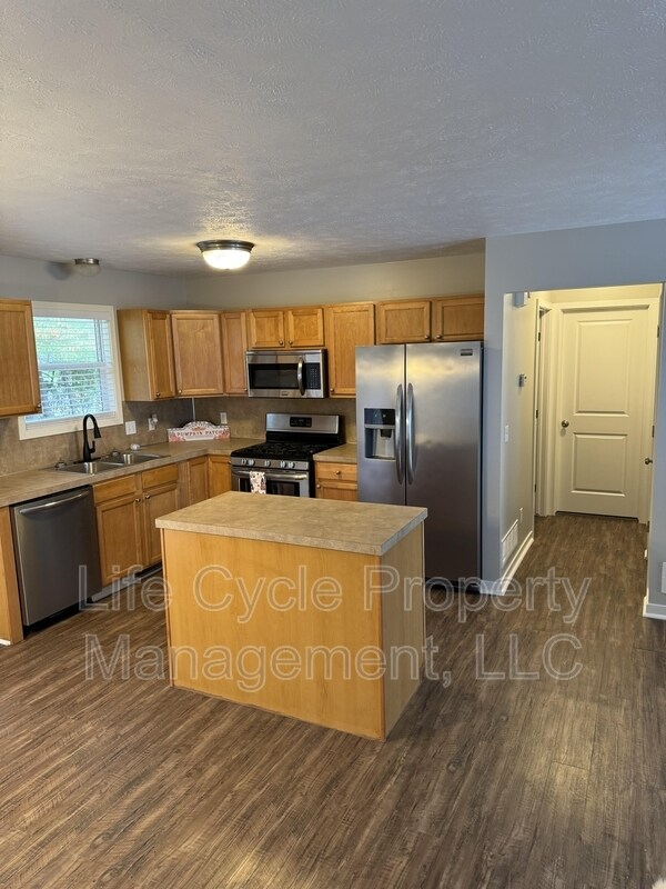 Photo - 5982 Clear Pointe Drive Southeast