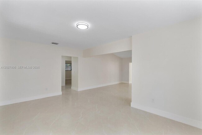 Photo - 1612 SW 23rd St Unit 1612