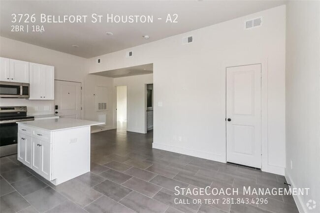 Building Photo - 3726 Bellfort Ave Unit A2 Rental