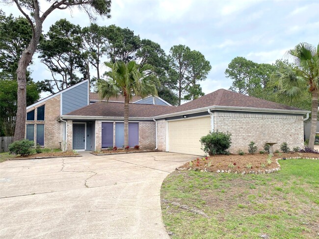 Photo - 14934 Elmont Dr