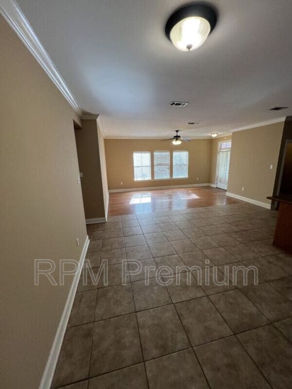 Photo - 767 Summer Breeze Dr