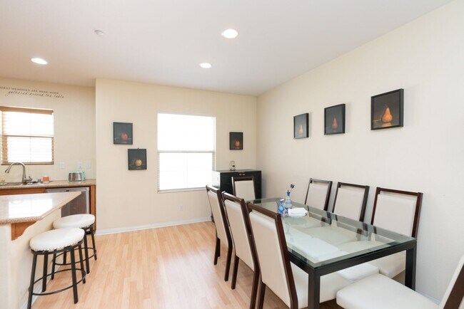 Photo - 3 Bedroom Townhome in the Escala Community of Mission Valley