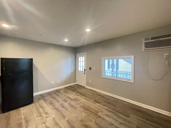 Photo - 374 Amory St Unit 3