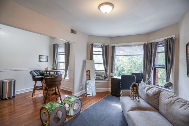 Building Photo - 2625 N Spaulding Ave Rental