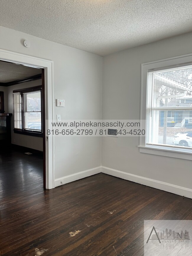 Section 8 Accepted, Lots of Built Ins! Rental House Rental in Kansas City, MO
