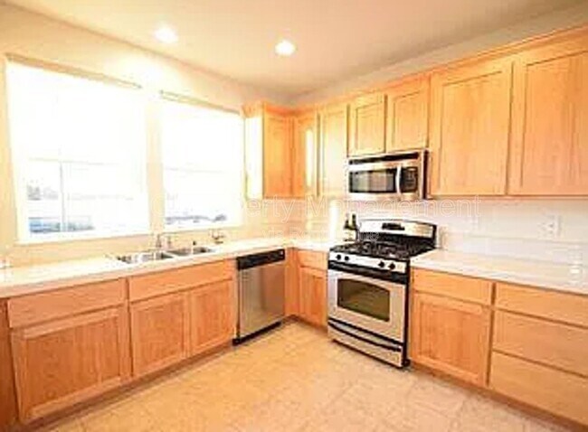 Photo - 2527 N Village Dr