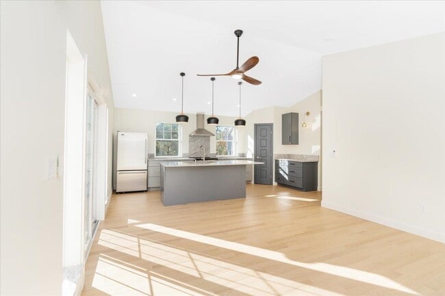 Photo - 61 Cortland Dr