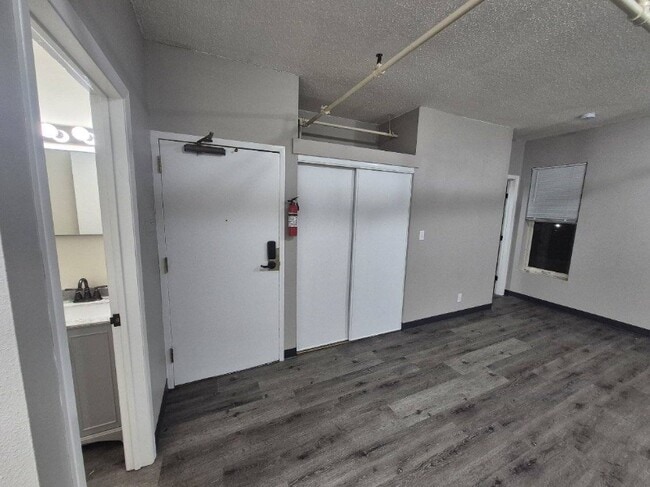 Photo - 301 N Riverfront Dr Unit 305