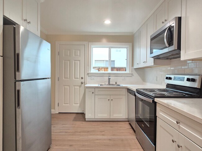 Photo - 280 Waverley St Unidad 2