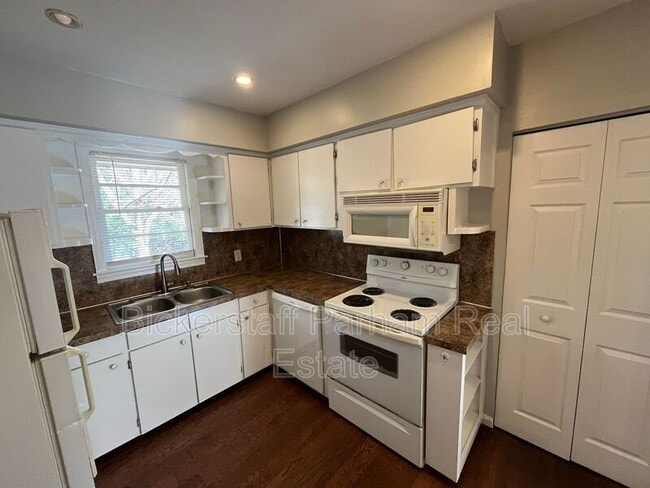 Photo - 2919 W Britt David Rd