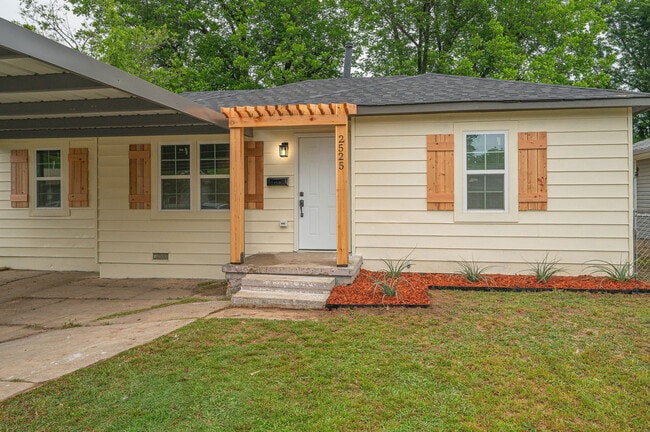 2525 SW 46th St