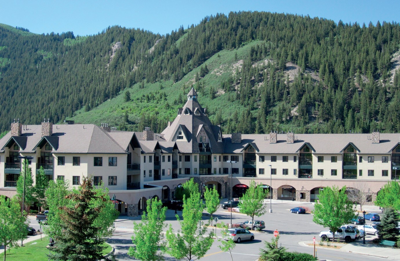 Photo - 240 Chapel Pl