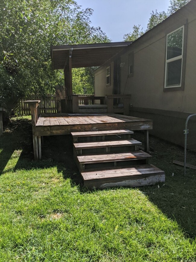 Photo - Cozy pet friendly location on a large lot