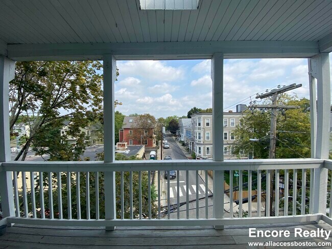 Photo - 350 Allston St Unidad 3