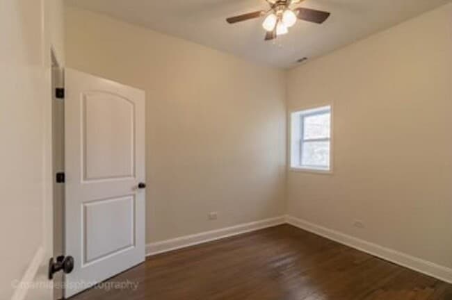 Photo - 6117 S Champlain Ave Unit 2