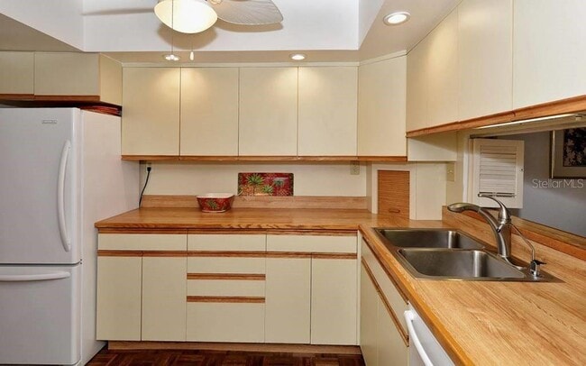 Photo - 1055 W Peppertree Dr Unidad 603AA