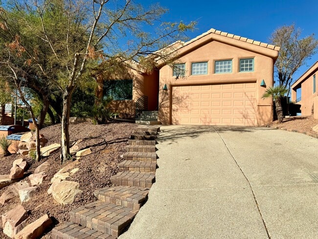 Photo - 589 Summit Ct