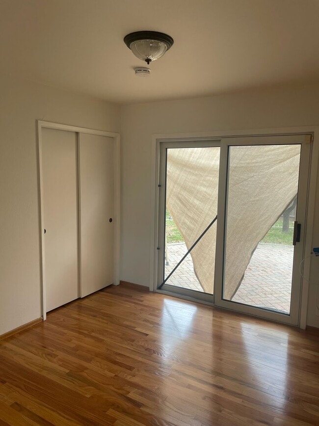 805 Onyx Ct