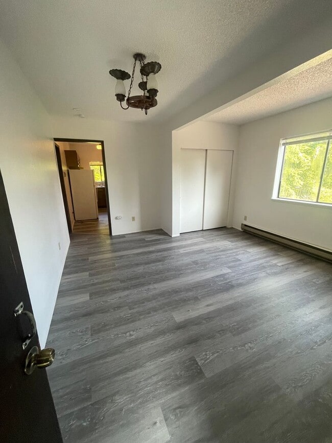 Photo - 514 F Unit #3