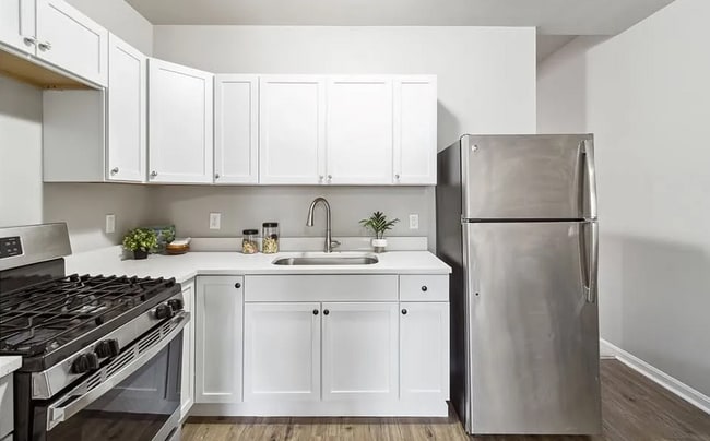 Building Photo - 221 Orleans St