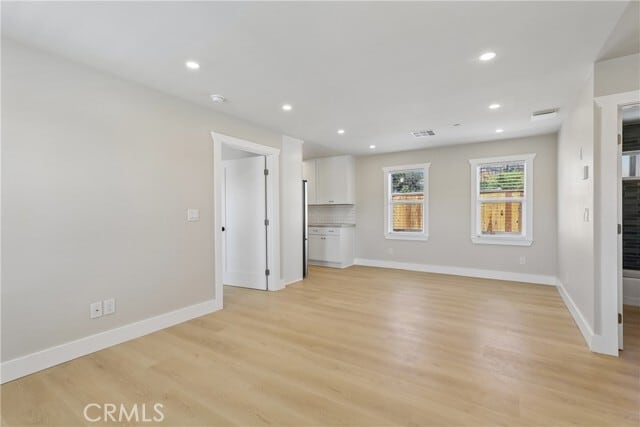 Photo - 23 E Pine St