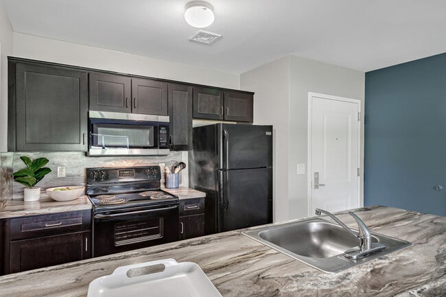 Photo - Nittany Place-Student Housing