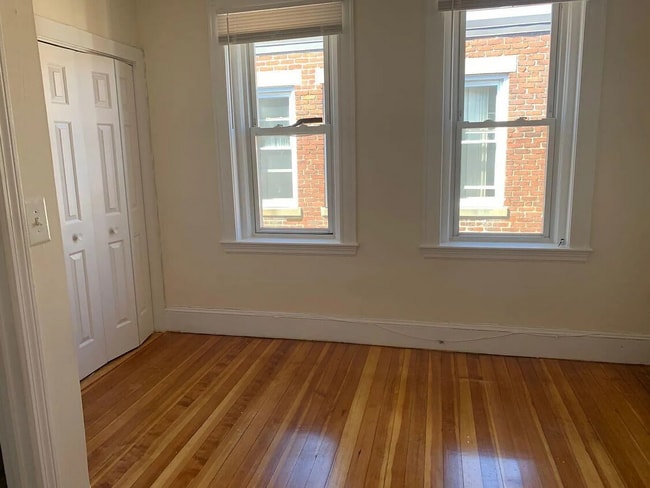 15 Barrows St Unit 2