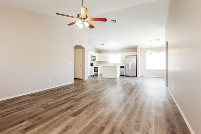 Photo - 2322 S 65th Dr
