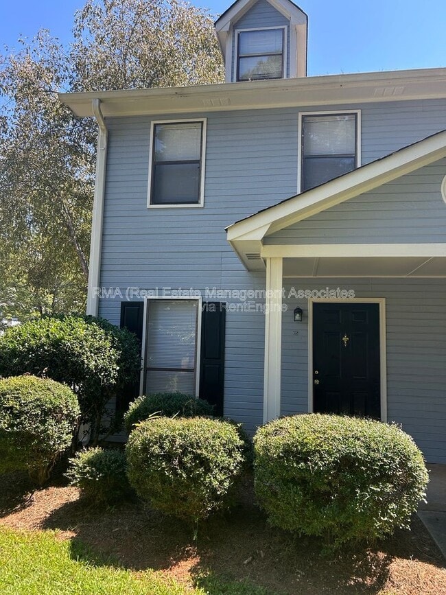 Building Photo - 105 Westwind Ct
