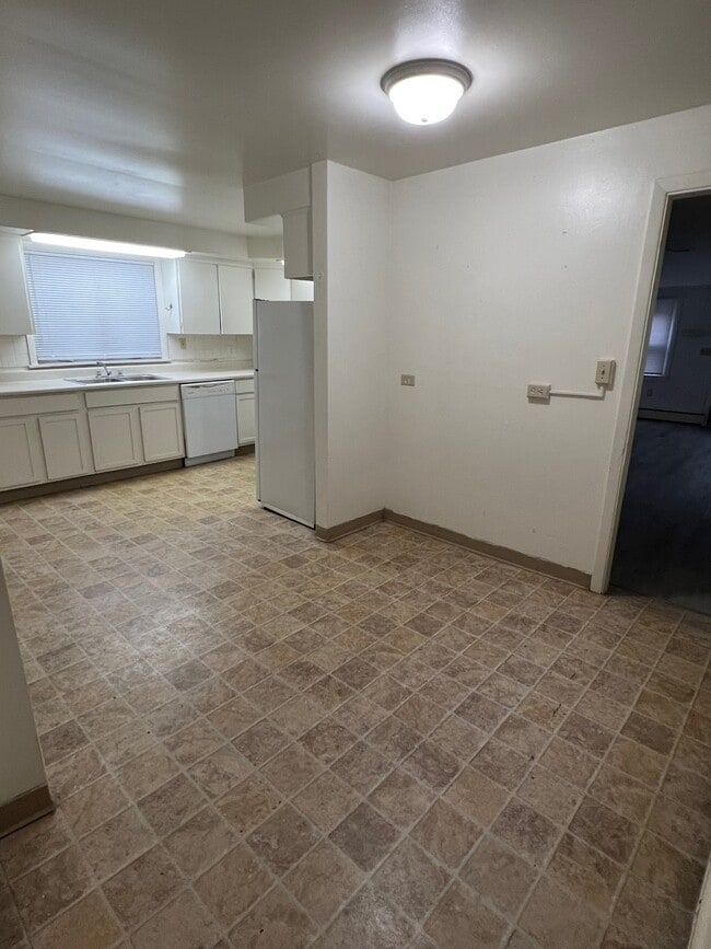 Photo - 1013 Dryden Rd