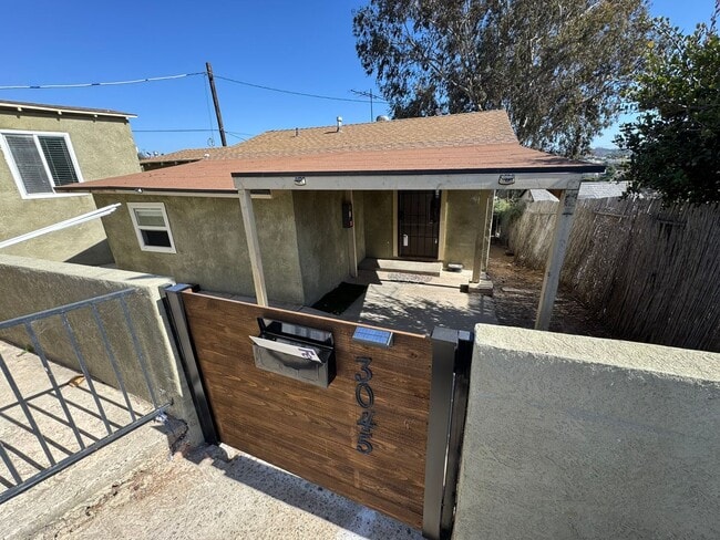 Building Photo - Baker Place Unit 3045