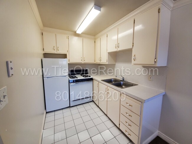 NO DEPOSIT option available for qualified ... - NO DEPOSIT option available for qualified ... Apartment Unit 2892-3