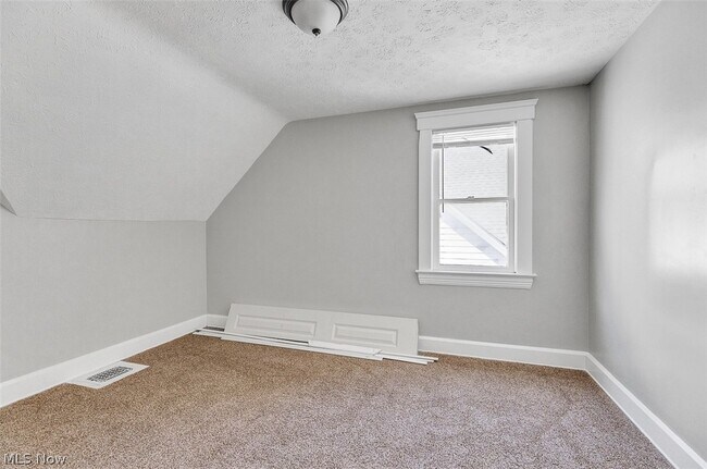 Photo - 9807 Parkgate Ave