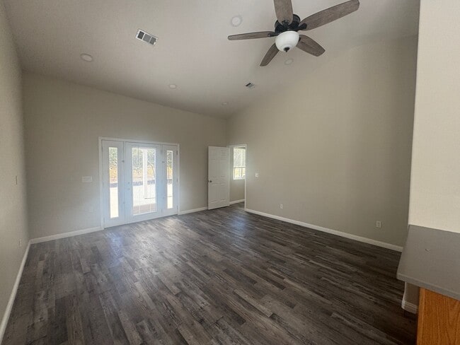 1565 Shiloh Pl