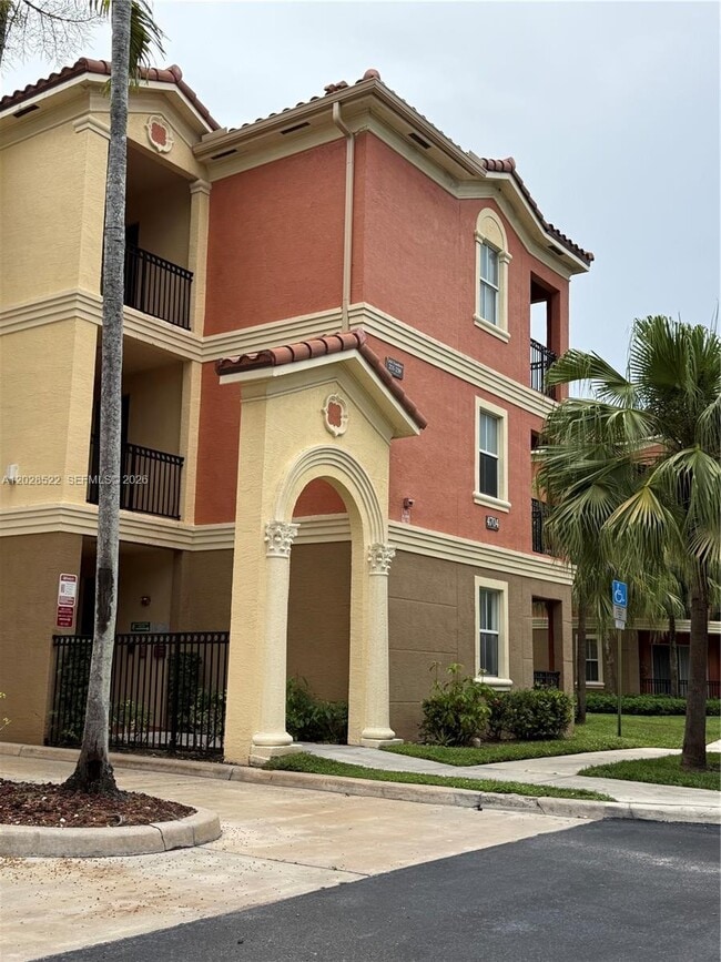 Photo - 4704 SW 160th Ave Unidad 215
