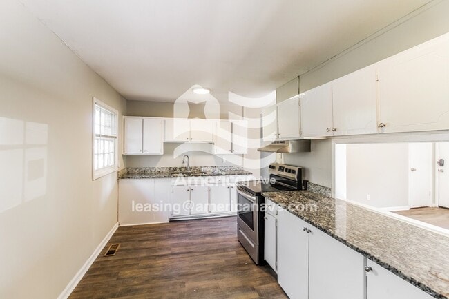 Photo - 211 Stevens St