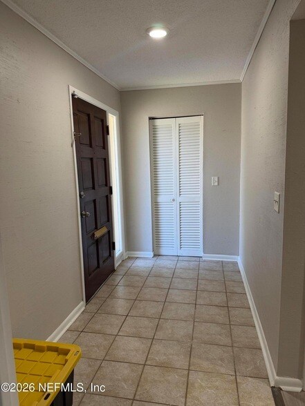 396 Regency Wood Dr Unit 17