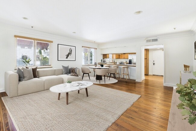 Photo - North Harper House