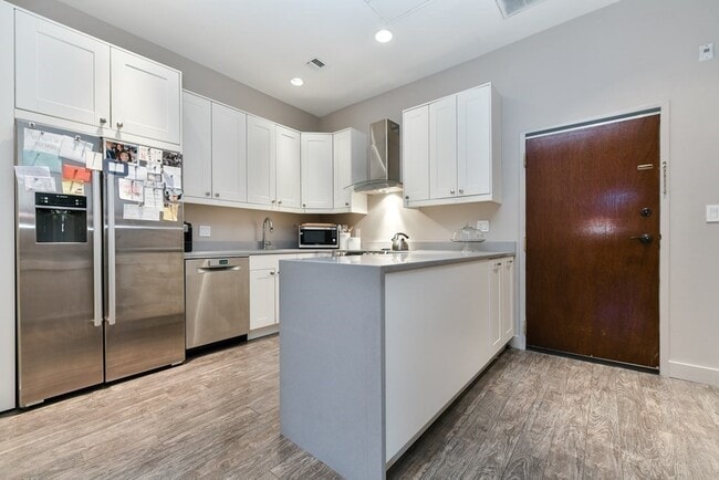 Photo - 132 Appleton St Unit 3B